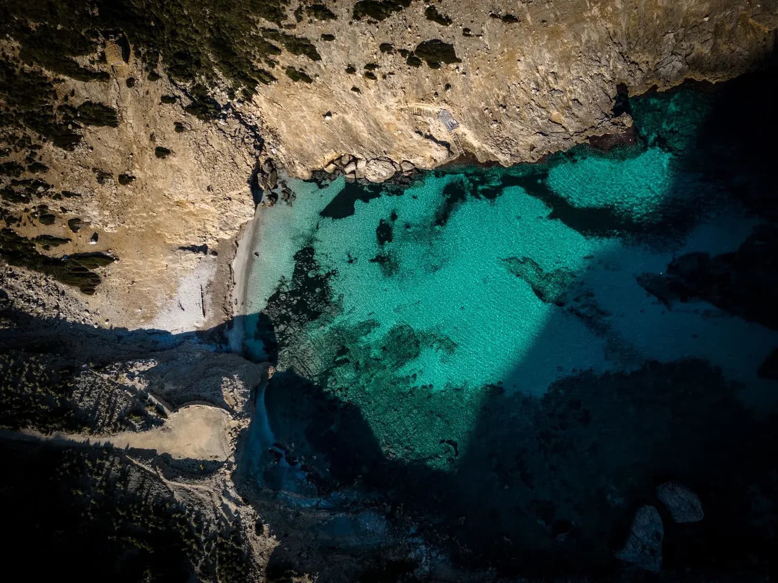 Le Blue Lagoon aux eaux turquoise, péninsule d'Akamas à Chypre